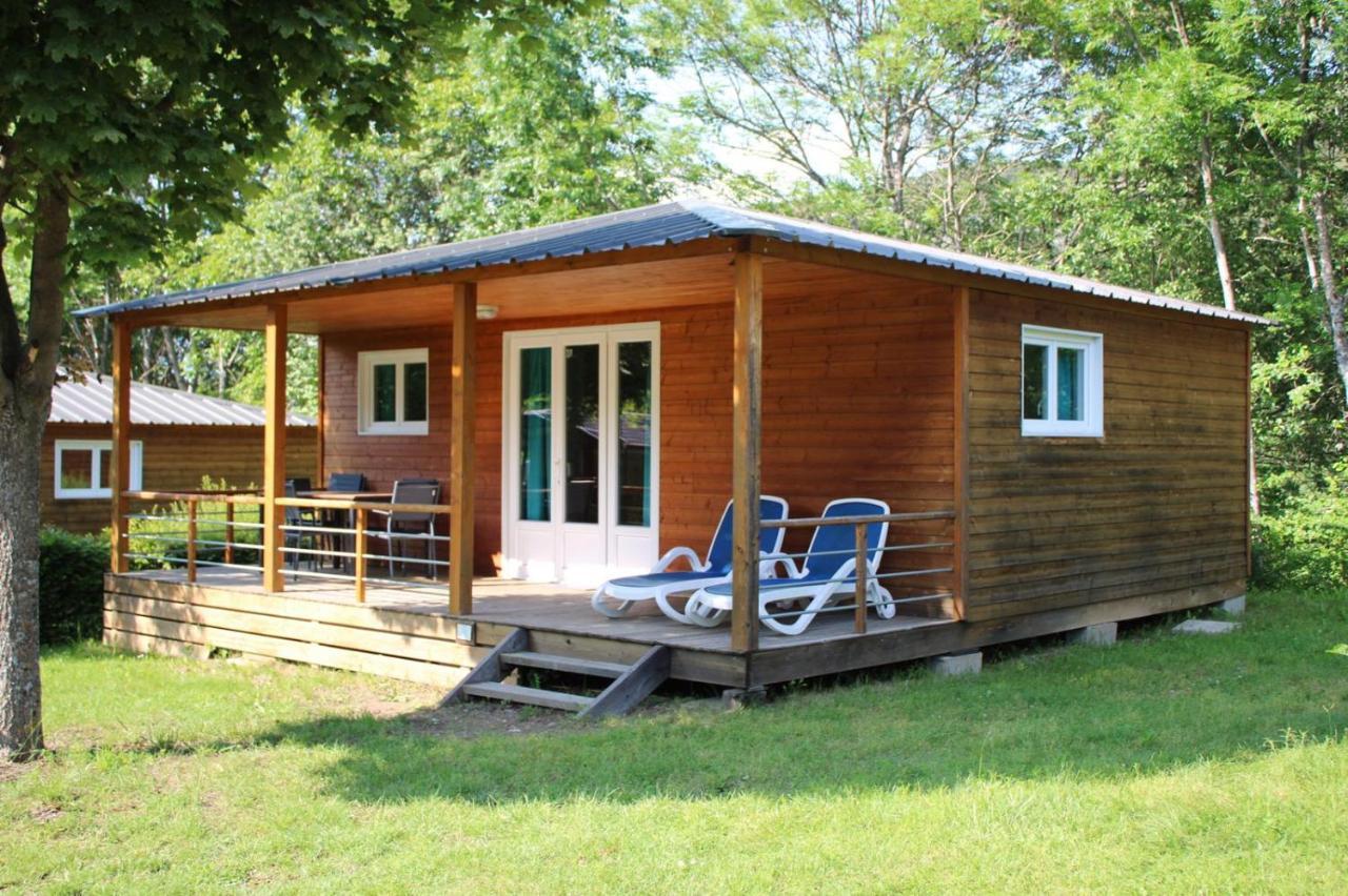 Village De Chalets Et Camping La Pierre De L'Aigle La Bréole Buitenkant foto